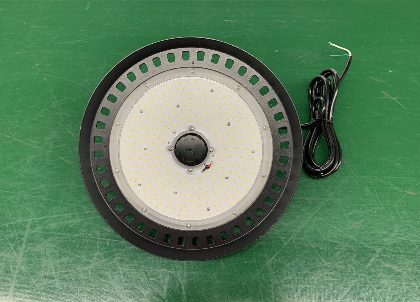 UFO High Bay Dip Switch Wattage Adjustable 240w-200w-150w 36,000 Lumens (OPTIONAL Fully Programable/Motion Sensor/Daylight Harvesting/Dimming)